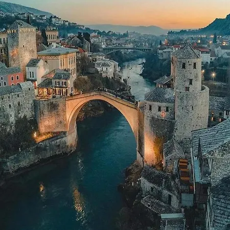 Lux Old Bridge * 莫斯塔尔